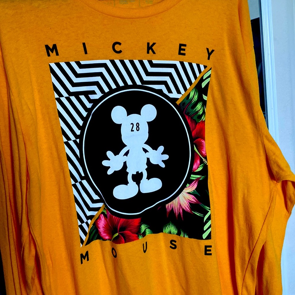 Mickey Mouse / NEFF oversize Long sleeve